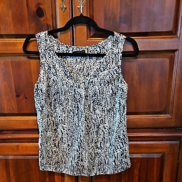 Leifsdottir Navy and Cream Sleeveless V-Neck Blouse, NWOT - Picture 1 of 5